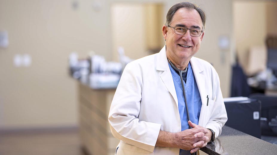 Dr. Robert Holcombe Retiring After More Than 3 Decades Of Service