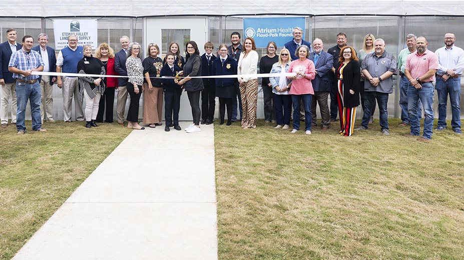 Rockmart Middle School Celebrates New Greenhouse