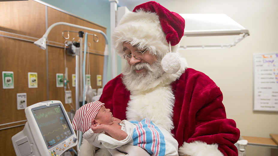 Smart Move Helped 'Santa' Avoid Stroke Complications