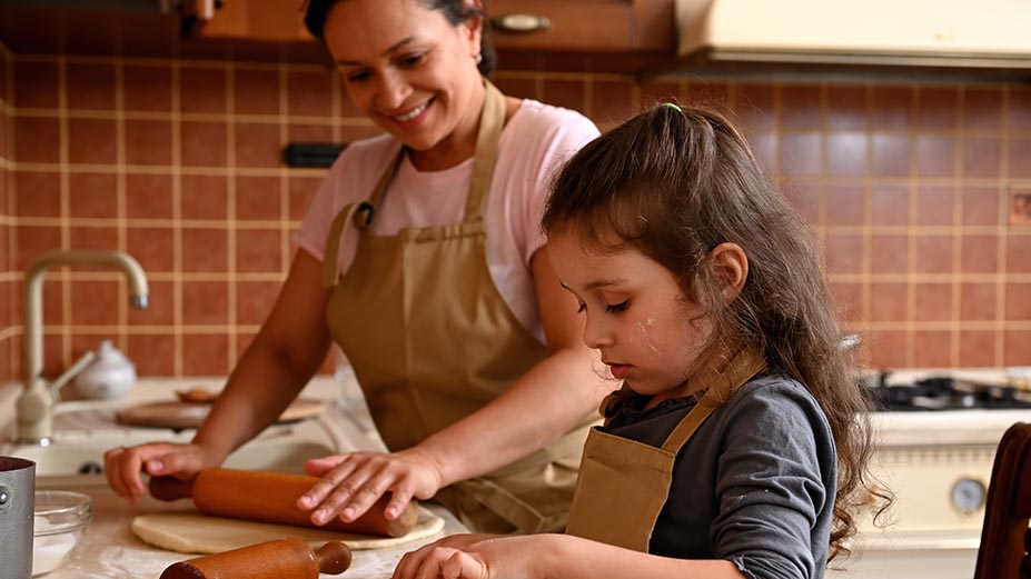 Crowded Kitchens During Holidays Can Pose Safety Threat